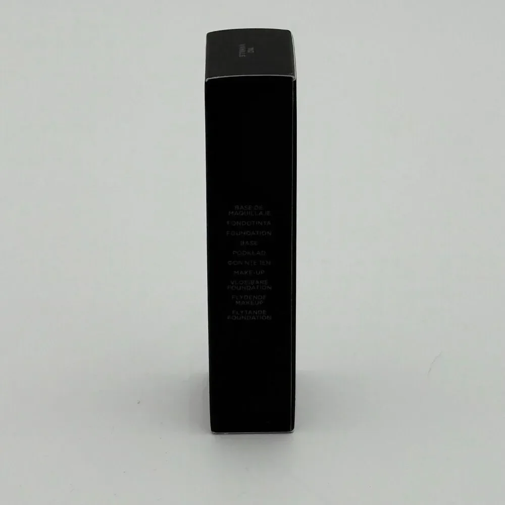 Laura Mercier Flawless Lumière Radiance-Perfecting Foundation in Shade Vanille 1